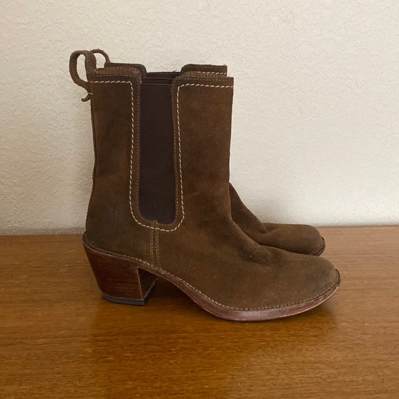 FryeCoffee Brown Suede Boots